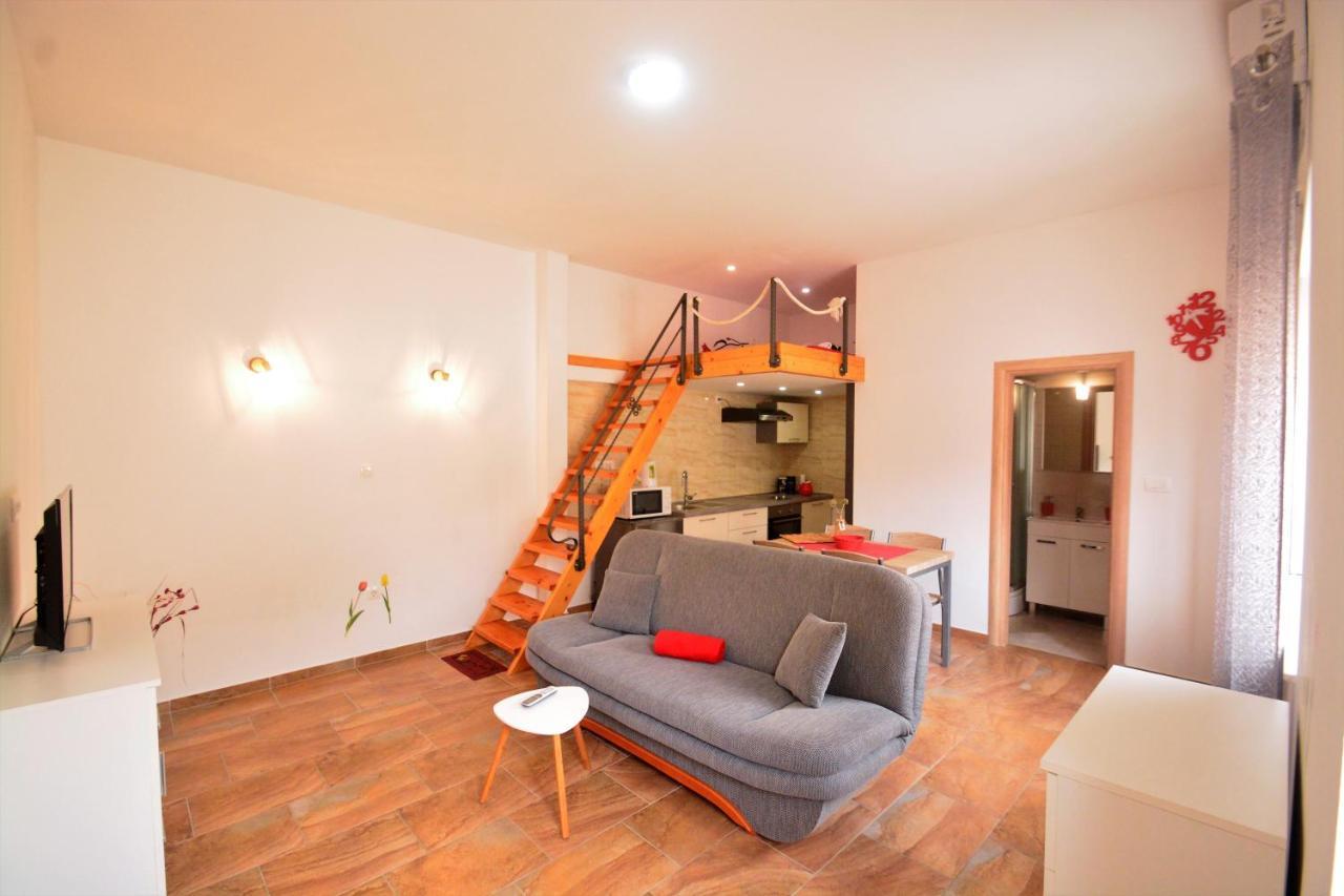 Kala And Tina Apartments Podstrana Exterior photo